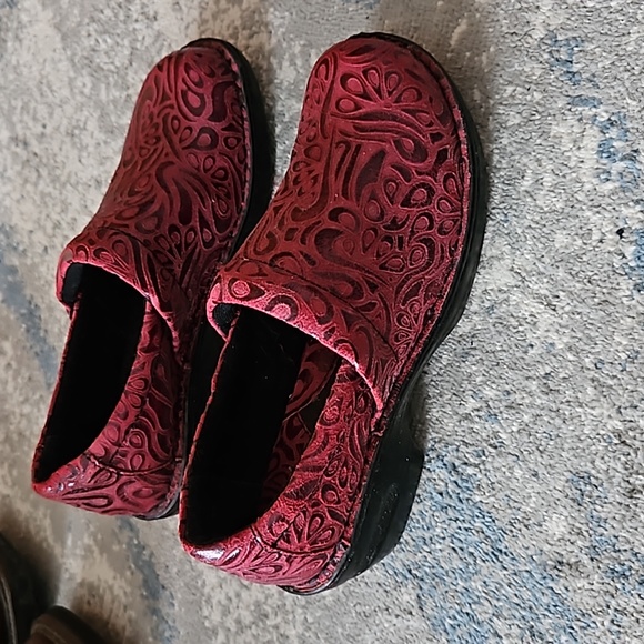 Womens BOC Clogs - Picture 2 of 5